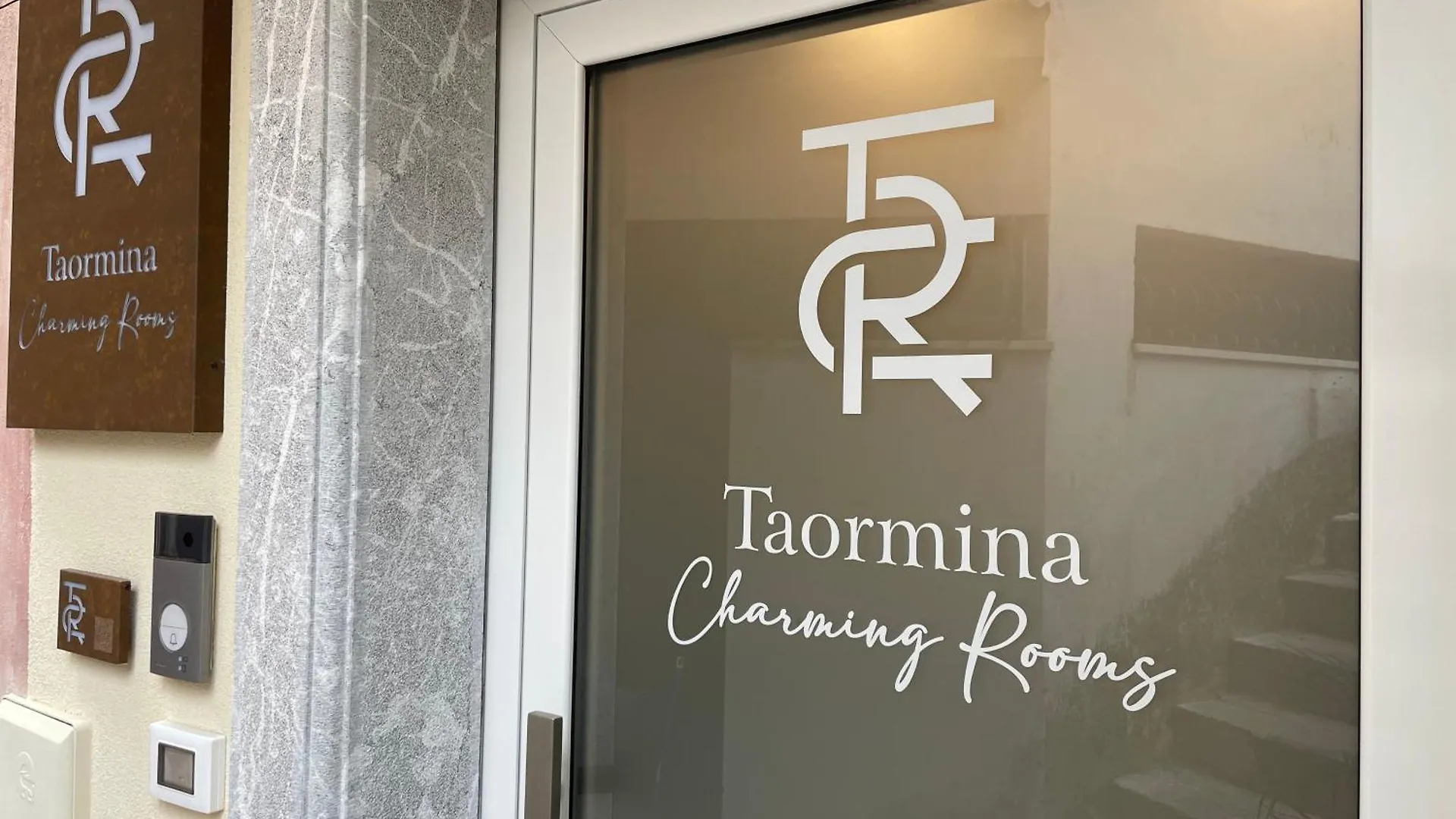 Taormina Charming Rooms Guest house