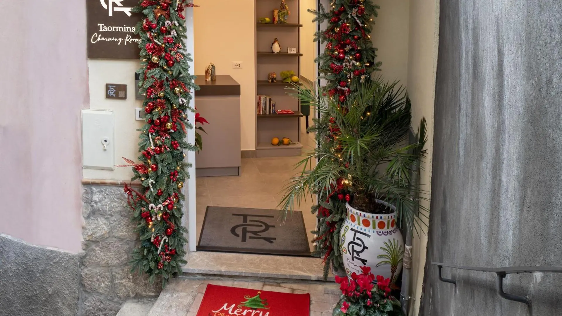 Guest house Taormina Charming Rooms