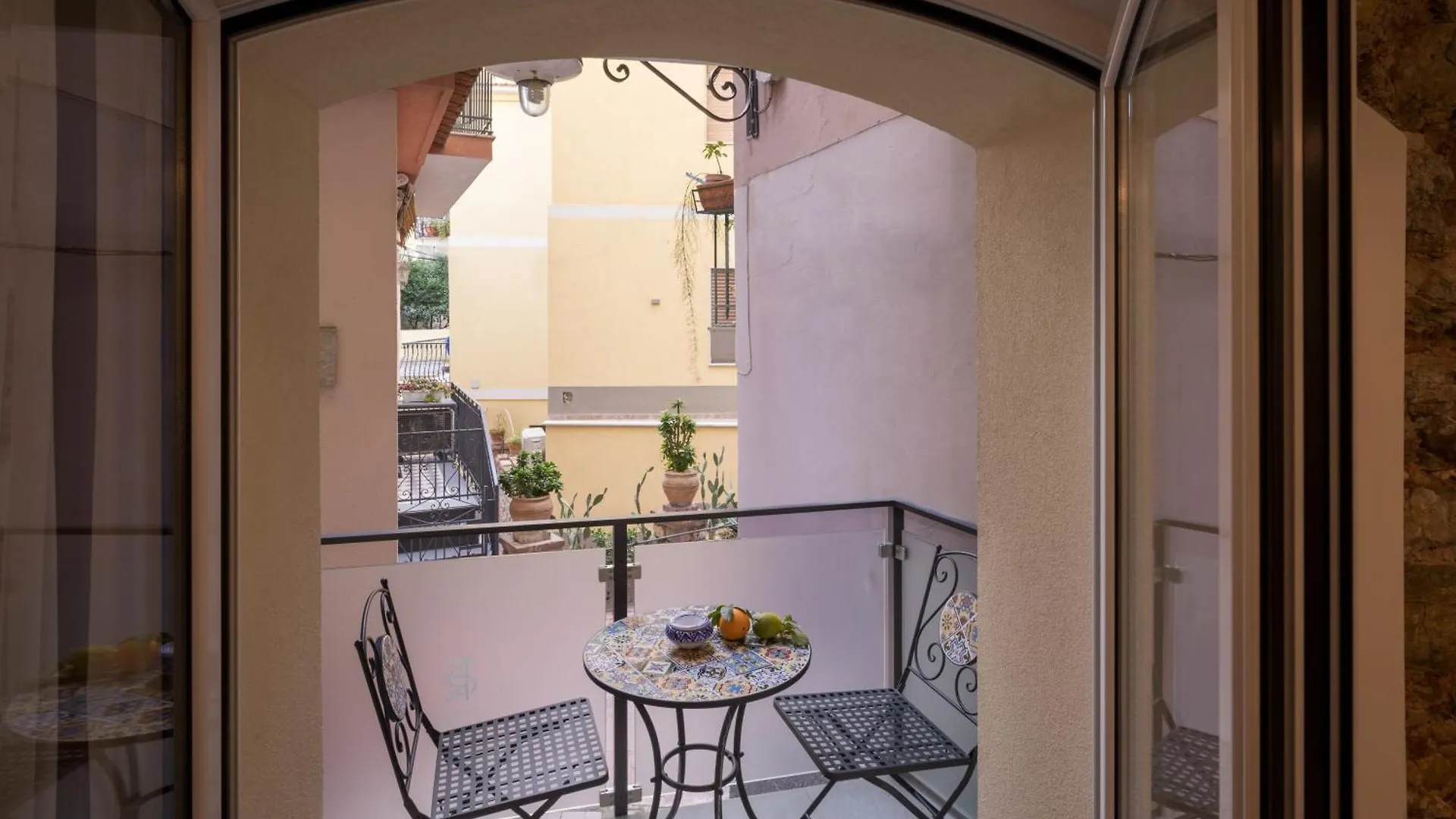 Taormina Charming Rooms Guest house